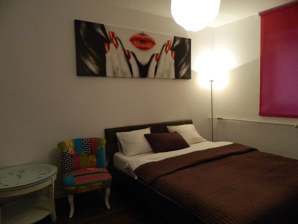 12 O'Clock Studio Bucharest Room photo