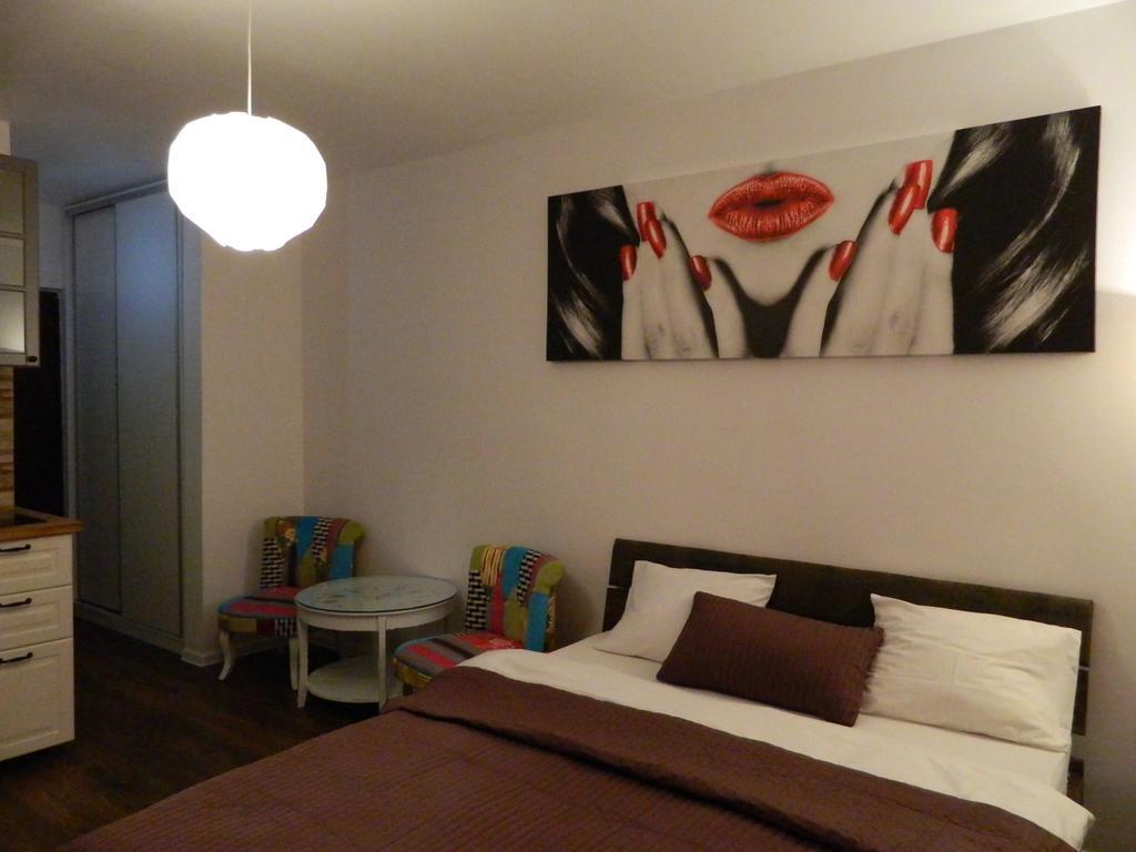 12 O'Clock Studio Bucharest Room photo